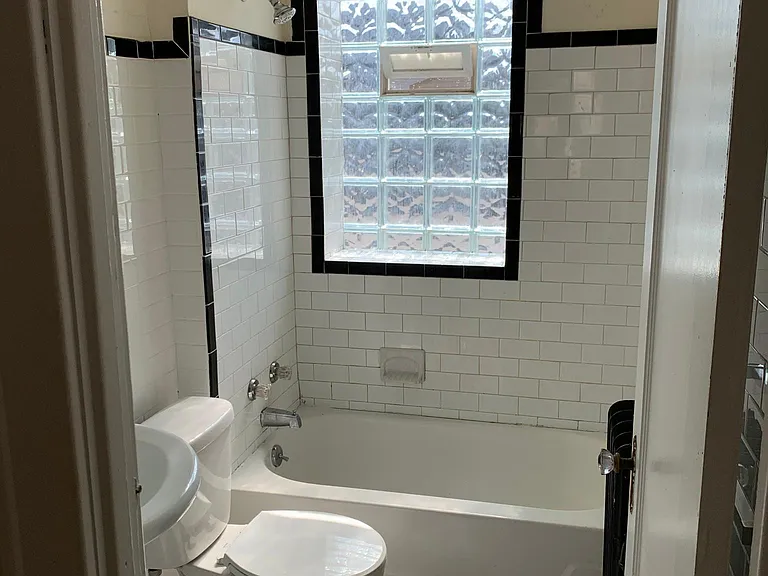 1170 Kenmore Ave #4 — Photo 9