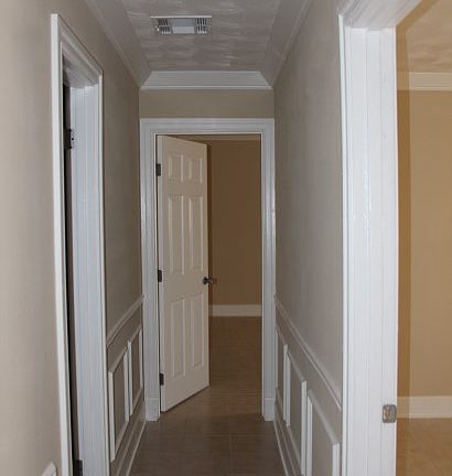 4th image of 13518 Granville St