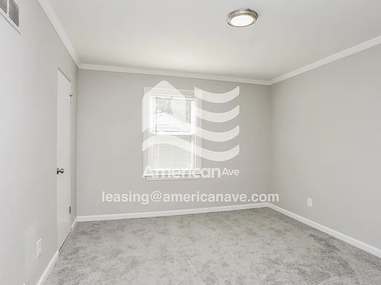 925956_013_wm_-_bedroom_13214292.jpg