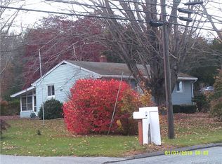 66 Old Norwich Rd, Quaker Hill, CT 06375