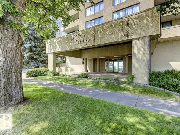 8340 Jasper Ave NW #501, Edmonton, AB T5H 4C6