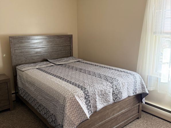 132 Putnam Pike APT 4