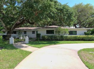 895 Indian Ln, Indian River Shores, FL 32963