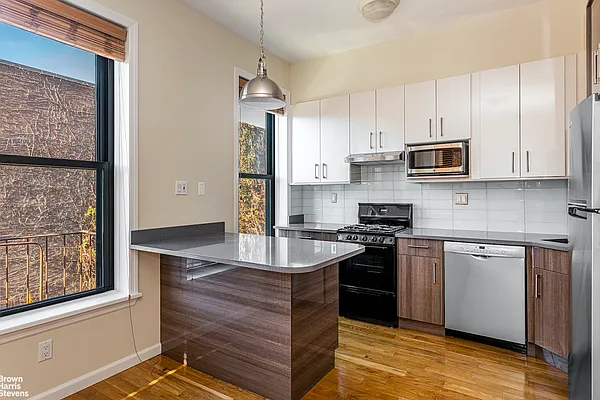 Rented by Brown Harris Stevens | media 21