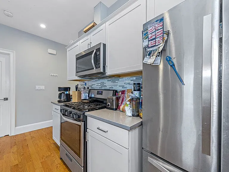 195 E Cottage St #2 — Photo 13
