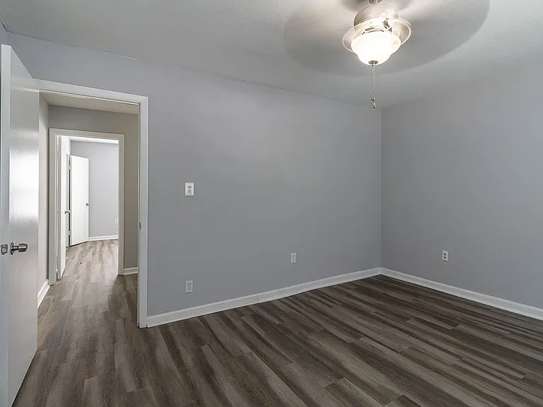 411 Sea Pointe Ct #101 — Photo 25