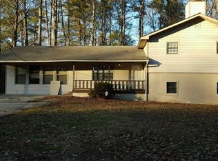 681 Oak Dr, Riverdale, GA 30274