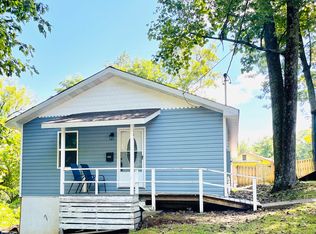 104 N Walker Ln, Oak Ridge, TN 37830