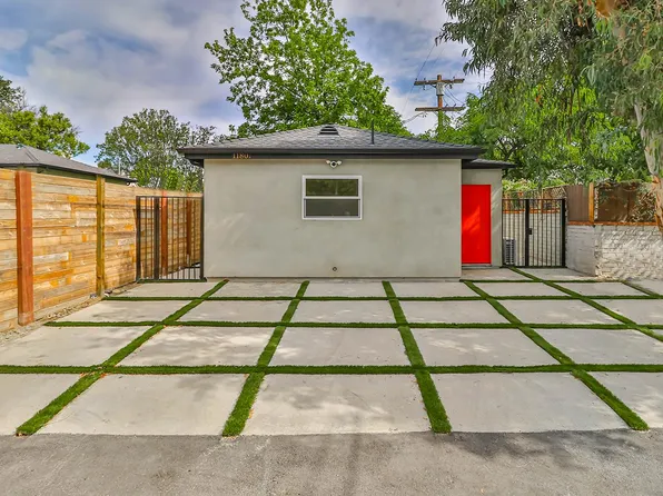 11801 Albers St, Valley Village, CA 91607