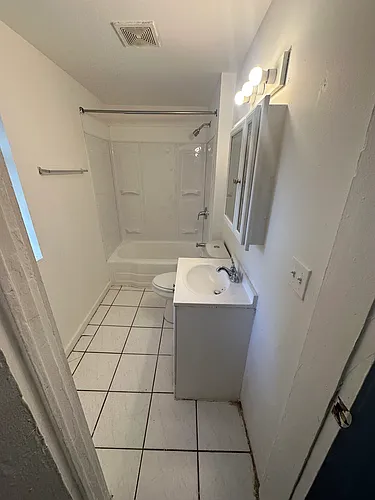 521 May St Photo 1