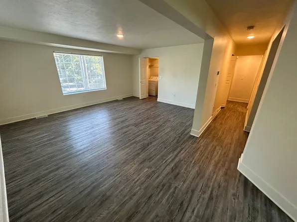 803 East Mission, 803 E Mission Ave #1/2, Spokane, WA 99207