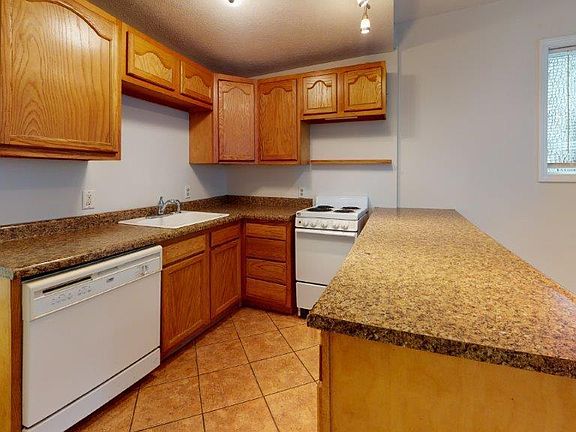 5th image of 4963 S 37th St