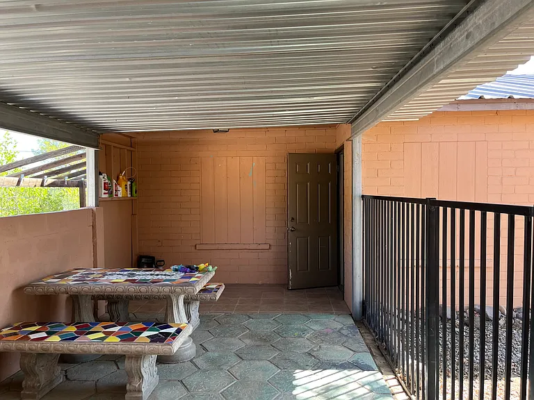 701 Center Ave — Photo 6