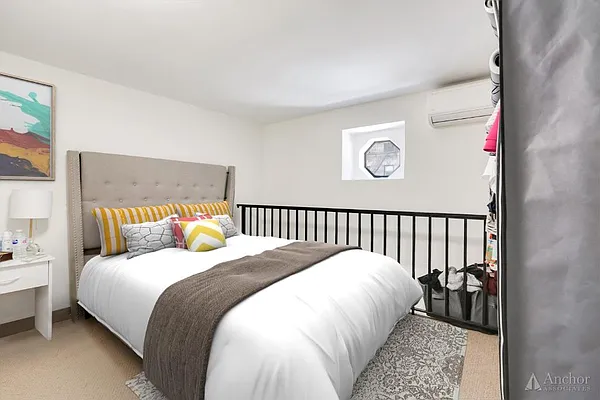 Rented by Anchor Associates | media 24