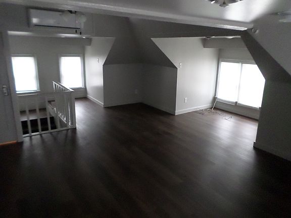 3rd image of 511 N Juliette Ave APT 3