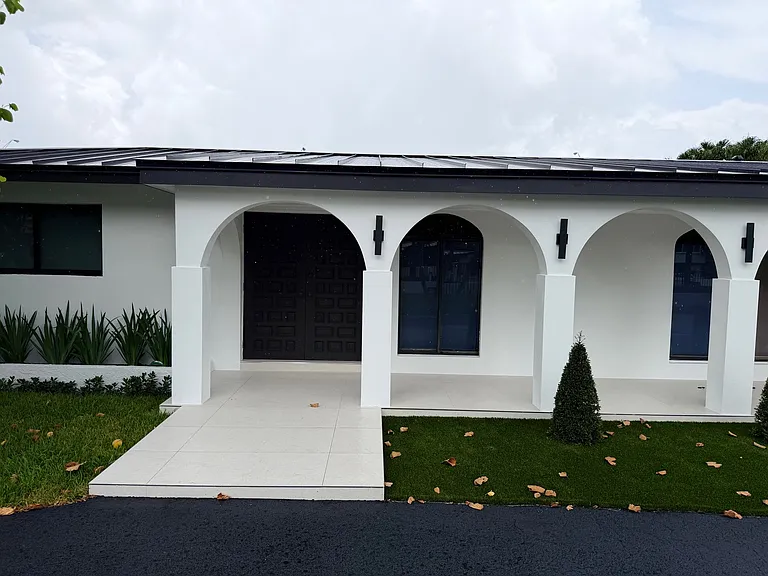 8490 Grand Canal Dr — Photo 16