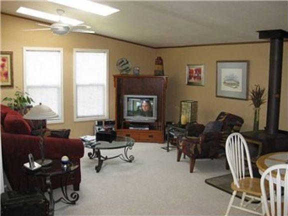 4th image of 31506 64th Ave NW