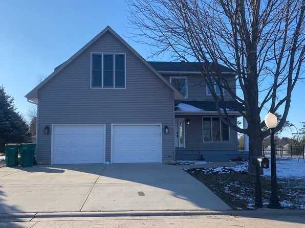 3 Kiley Dr, Streator, IL 61364