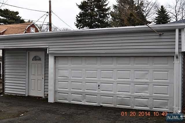 2nd image of 140-42 Crawford St