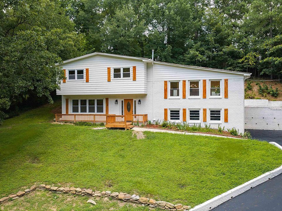 1st image of 3633 Leslie Ann Rd