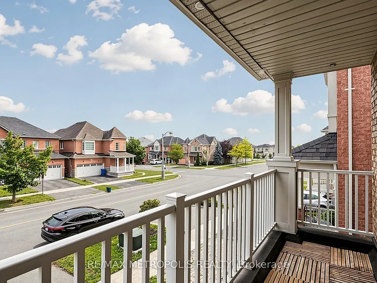 138 Yakefarm Blvd — Photo 18