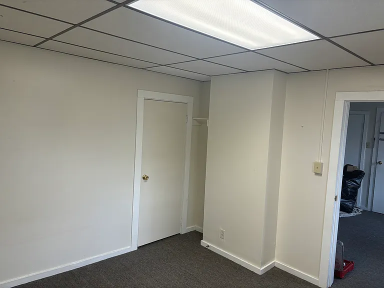 251 Main St #1 — Photo 4