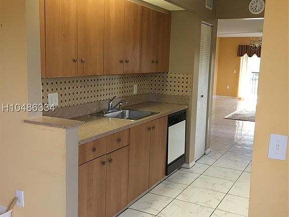5th image of 1600 SW 127th Way APT C312