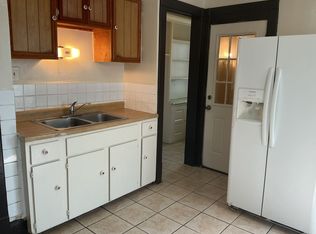 800 S 32nd St, Milwaukee, WI 53215