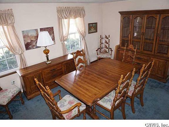 3rd image of 8034 Evesborough Dr