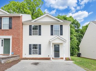 6826 Woodcreeper Dr, Roanoke, VA 24019