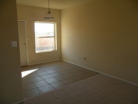4th image of 2875 Lake Valley Ave