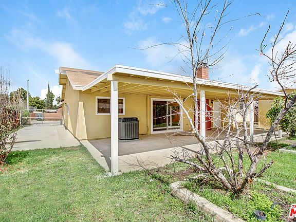 4th image of 24325 Brodiaea Ave