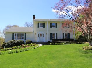 45 Raemont Rd, Granite Springs, NY 10527