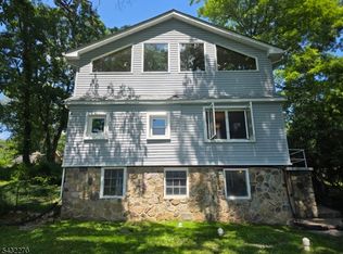 106 Poplar Grove Ter, West Milford, NJ 07480