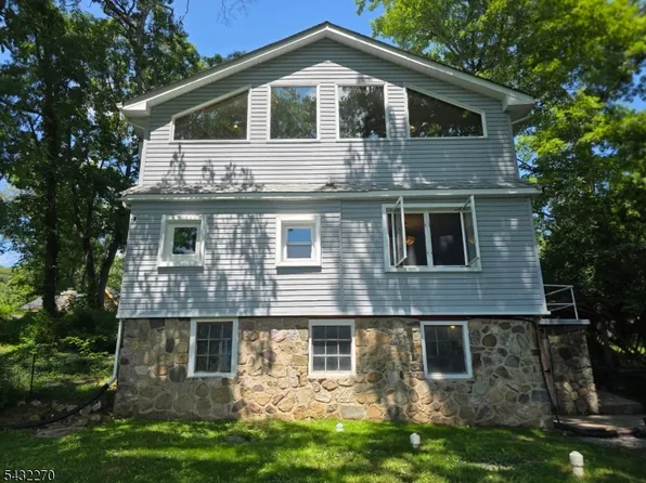 106 Poplar Grove Ter, West Milford Twp., NJ 07480
