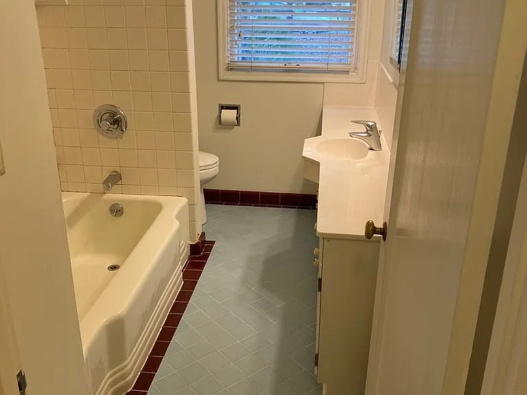 6144 N Willamette Blvd — Photo 9