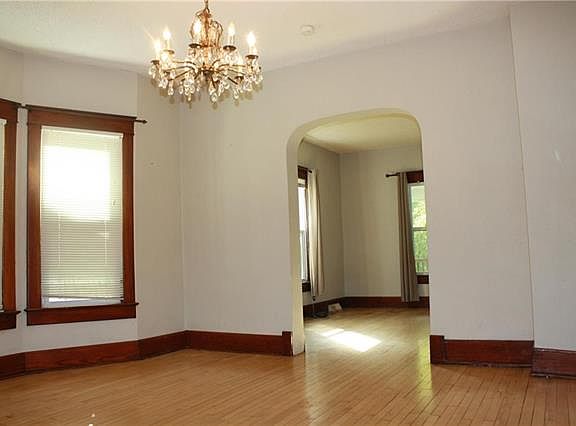 4th image of 245 N 17th St