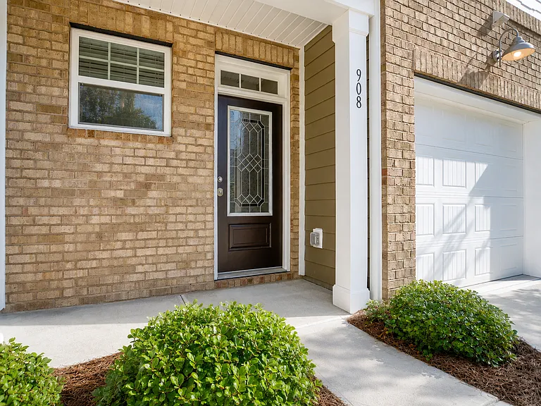 908 Park Bend Trl — Photo 27