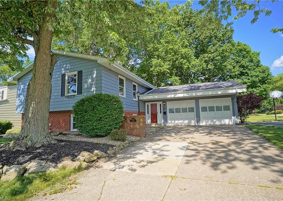 1st image of 3823 Silverwood Dr