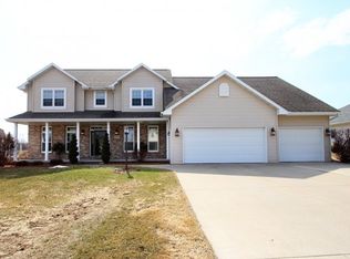 623 Winding Waters Way, De Pere, WI 54115