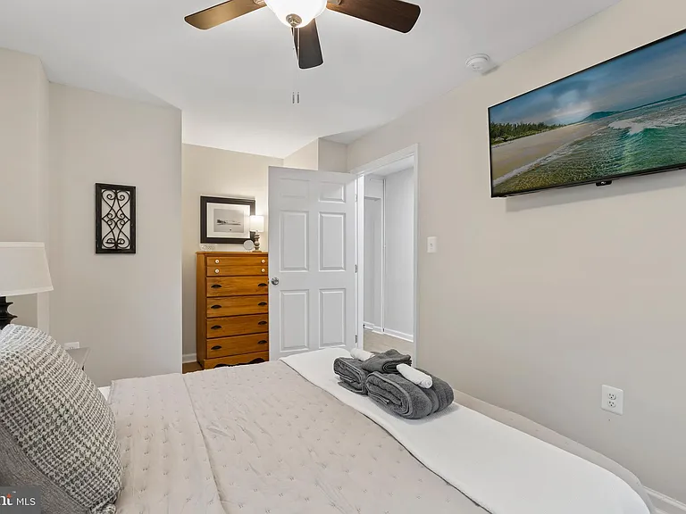 1900 Princess Anne St #6 — Photo 14