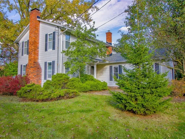 2041 W 130th St, Hinckley, OH 44233