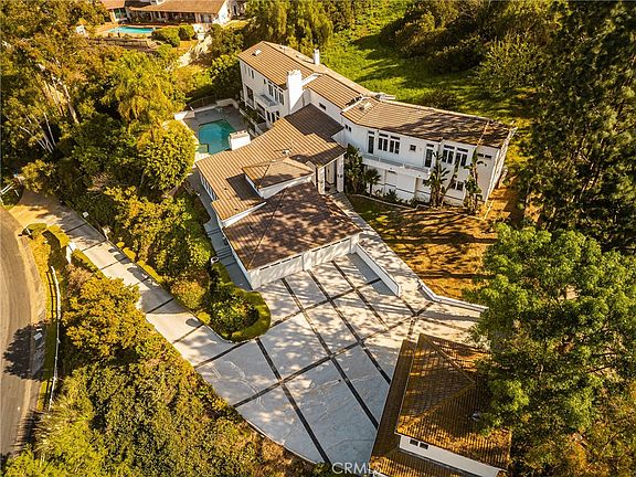 5th image of 2820 Shadow Canyon Rd