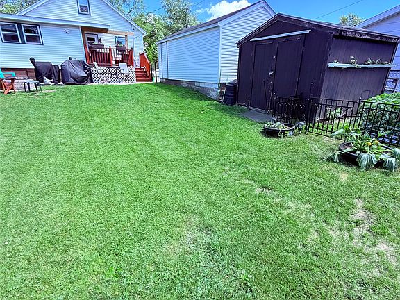 2nd image of 1220 Barron Street