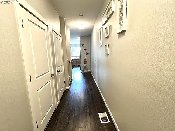 4th image of 2728 SE Acacia Pl