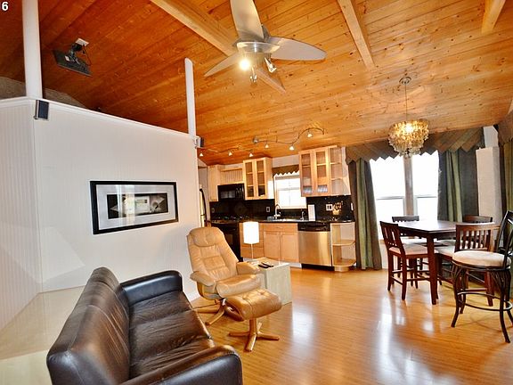 5th image of 11824 N Jantzen Dr