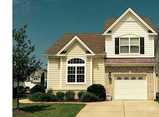 3037 Silver Charm Cir, Suffolk, VA 23435