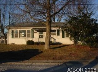 514 Miller Ln, Seymour, IN 47274