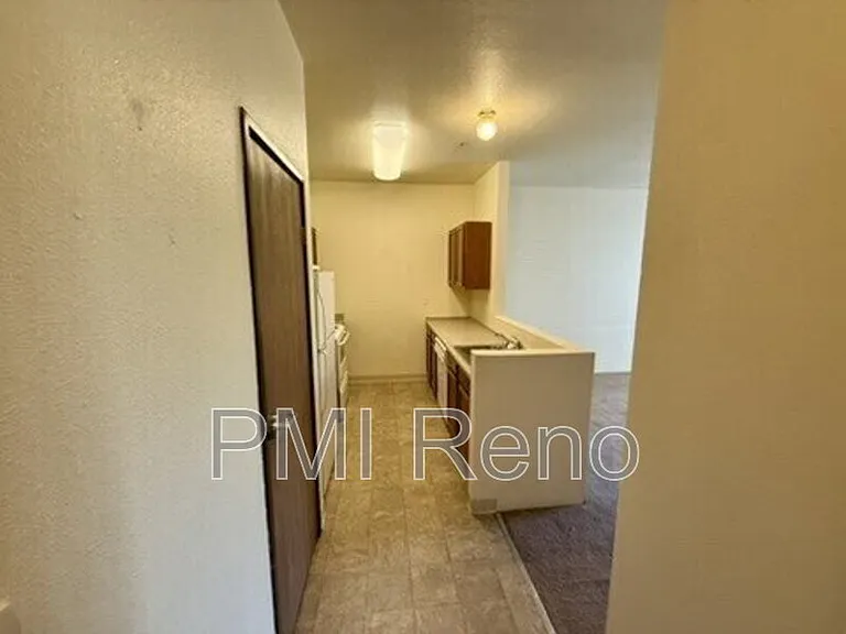 Big Horn Apartments — Photo 34