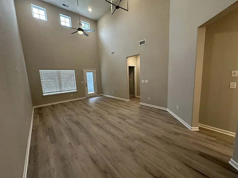 1850 Madison St #203 — Photo 5
